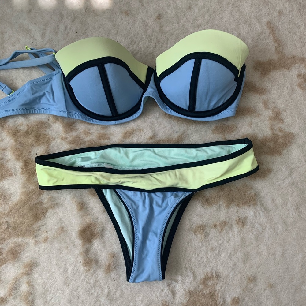 VS color block bikini